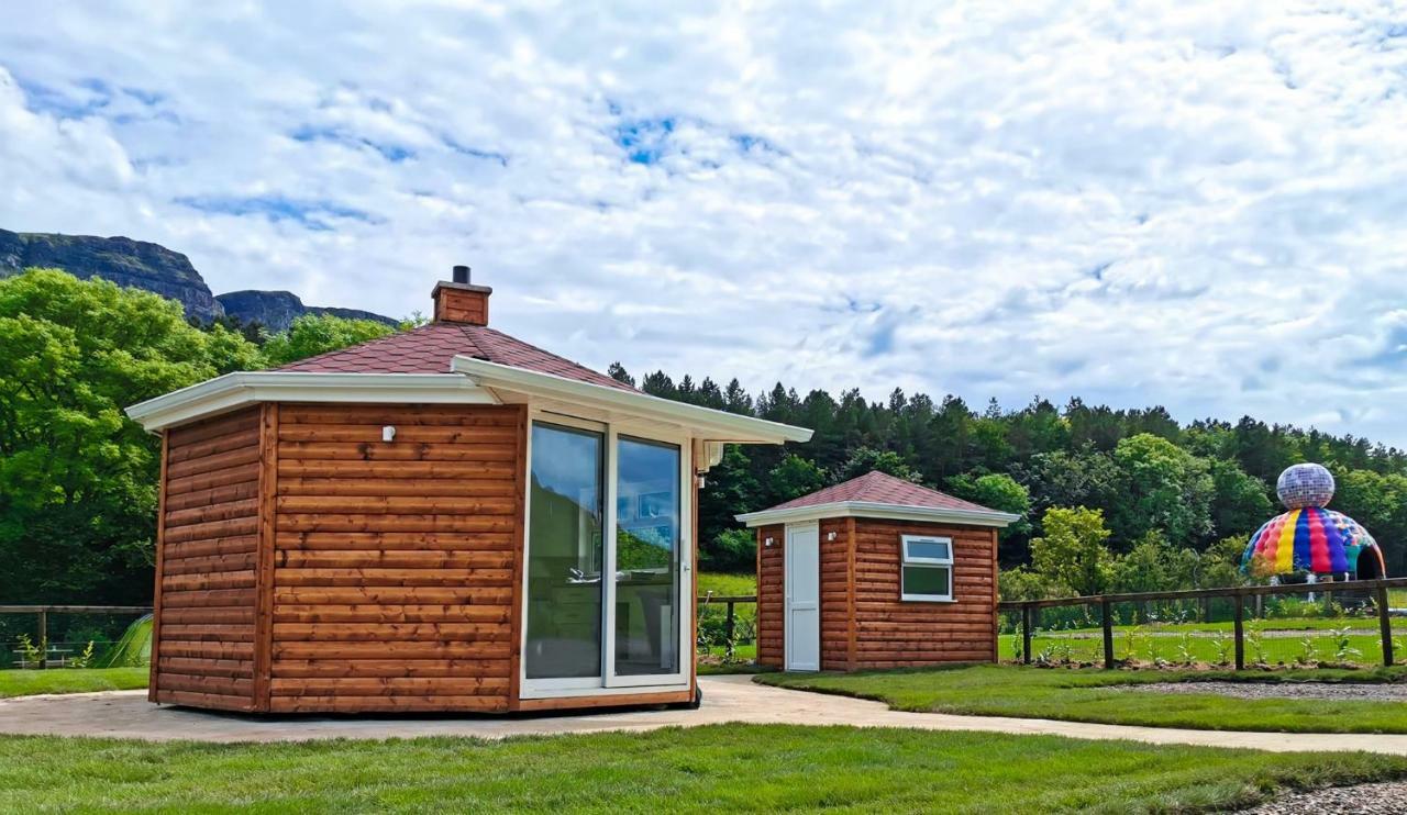 Waterfall Caves Turn-Around-Houses Villa Limavady Exterior foto